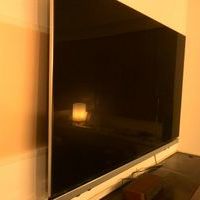 東京都目黒区にて　70インチテレビ壁掛け工事　コンクリート壁のサムネイル