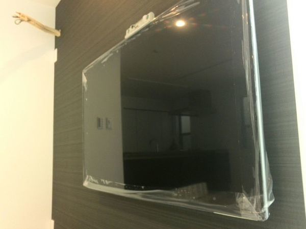 新宿区　55インチテレビ壁掛け工事　補強済みの壁への取り付け料金　