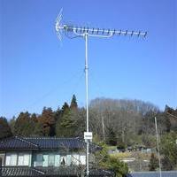 地デジアンテナ UHFブースター壁面/屋根馬設置　神奈川県藤沢市のサムネイル