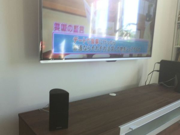 神奈川県相模原市にて　５５インチテレビ壁掛け工事　配線隠蔽タイムシフト配線