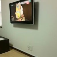 ４２インチテレビ壁掛け工事　配線隠蔽　神奈川県川崎区　のサムネイル