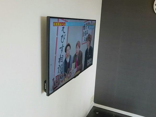 神奈川県横浜市マンションにて　テレビ壁掛け工事　隠蔽配線