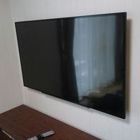 東京都町田市にて　55インチテレビ壁掛け　隠蔽配線工事です。のサムネイル