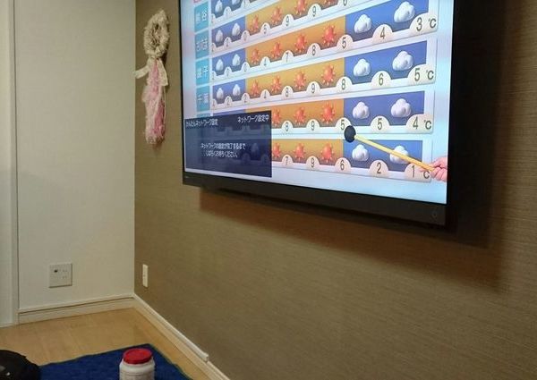 神奈川県川崎市マンションにて　壁掛けテレビ配線　58型レグザ　　のサムネイル