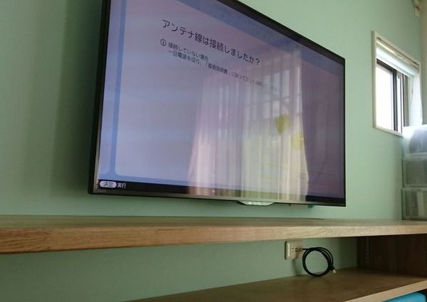 神奈川県相模原市にて　テレビ壁掛け工事　配線隠蔽　料金のご紹介のサムネイル