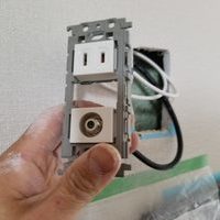 神奈川県川崎市マンションにて　55型壁掛けテレビ工事のサムネイル