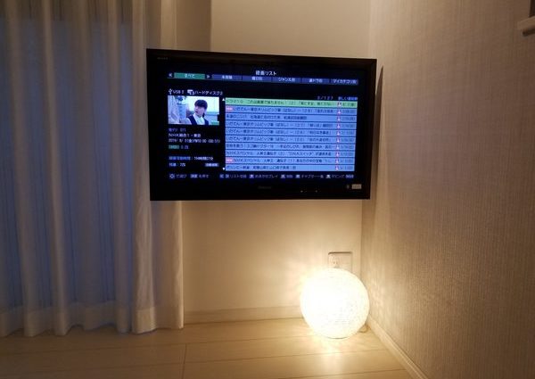 東京都杉並区戸建てにて　37型壁掛けTV工事のサムネイル