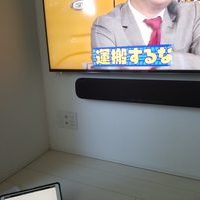 東京都世田谷区にて  壁寄せスタンドから壁掛けテレビへの工事のサムネイル