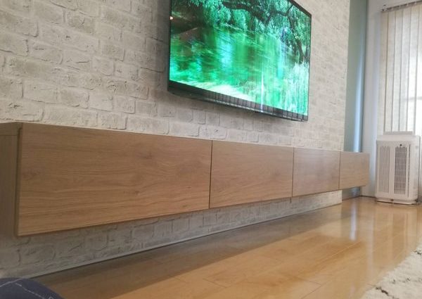 神奈川県川崎市にて 壁掛けテレビ 配線工事  パモウナテレビボード壁掛け工事のサムネイル