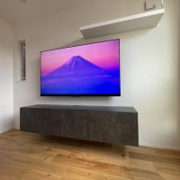 神奈川県川崎市にて新築戸建て65型壁掛けテレビとIKEAベストーLACKの壁掛け電気工事のサムネイル