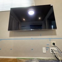 埼玉県さいたま市にてフロートテレビボード取り付けコンセント移設工事のサムネイル