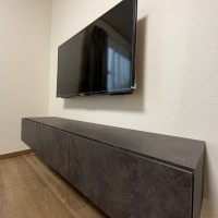 埼玉県川口市にてテレビ壁掛けとフロートテレビボードの壁掛け電気工事のサムネイル