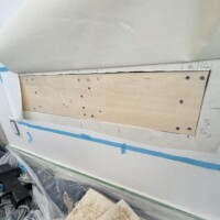 千葉県千葉市にて  55型壁掛けテレビ  フロート式テレビボード壁掛け  配線電気工事のサムネイル